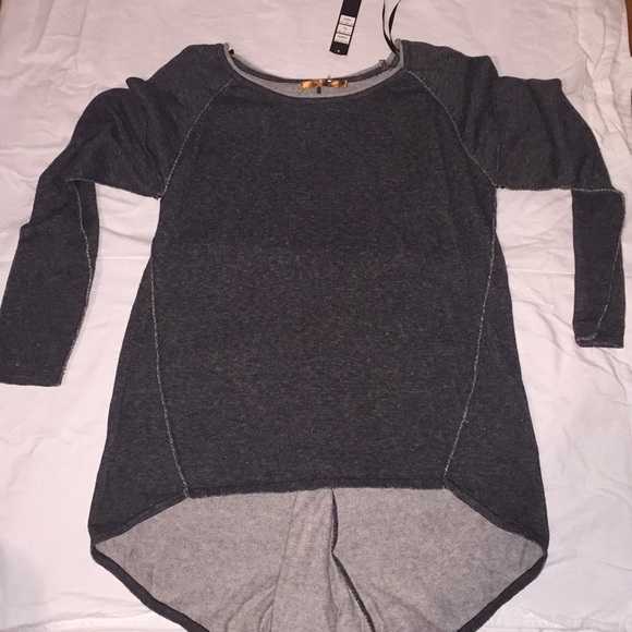 Belldini Tops - Belldini long sleeve shirt
